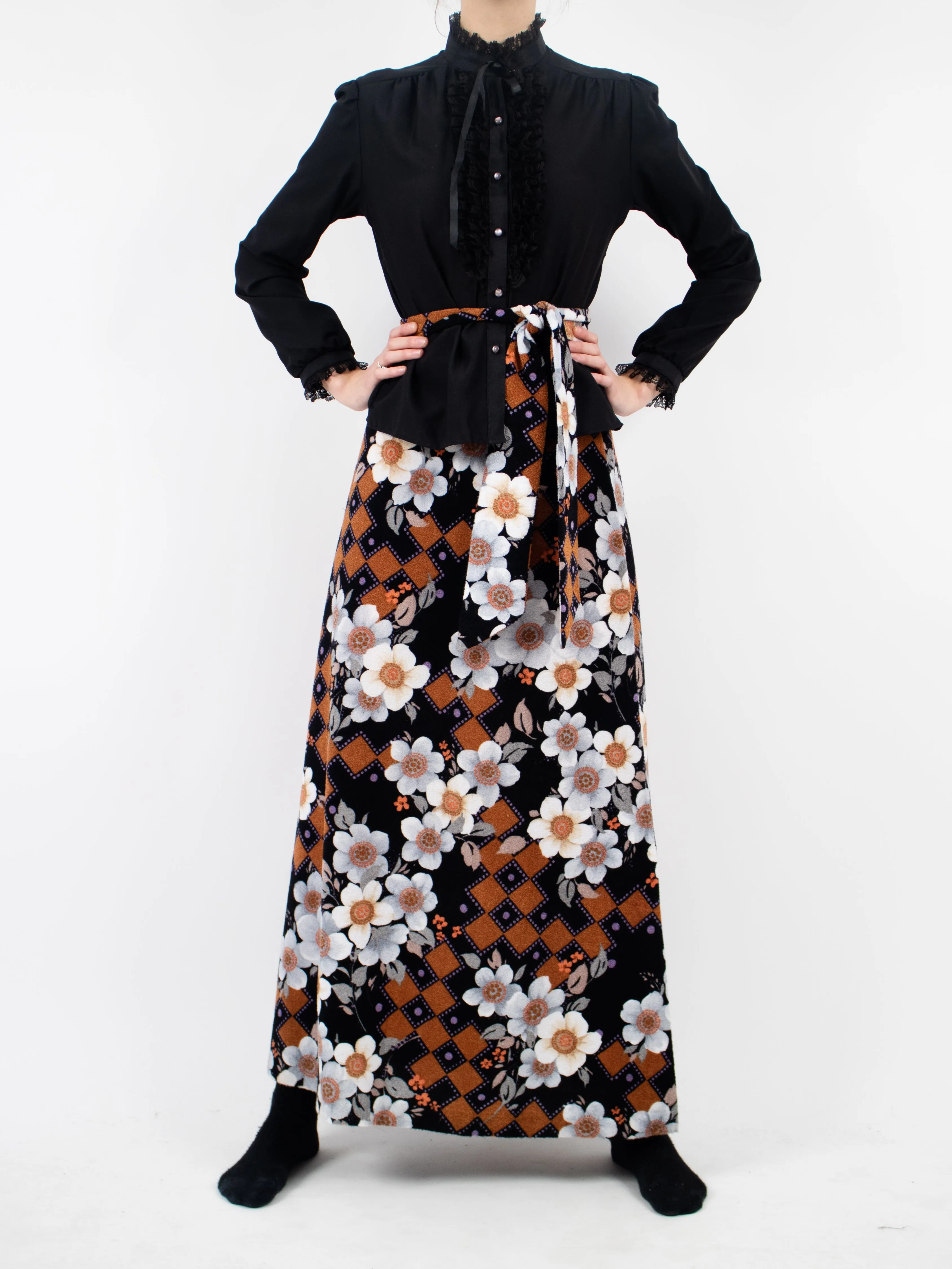 70s maxi skirt with matching belt