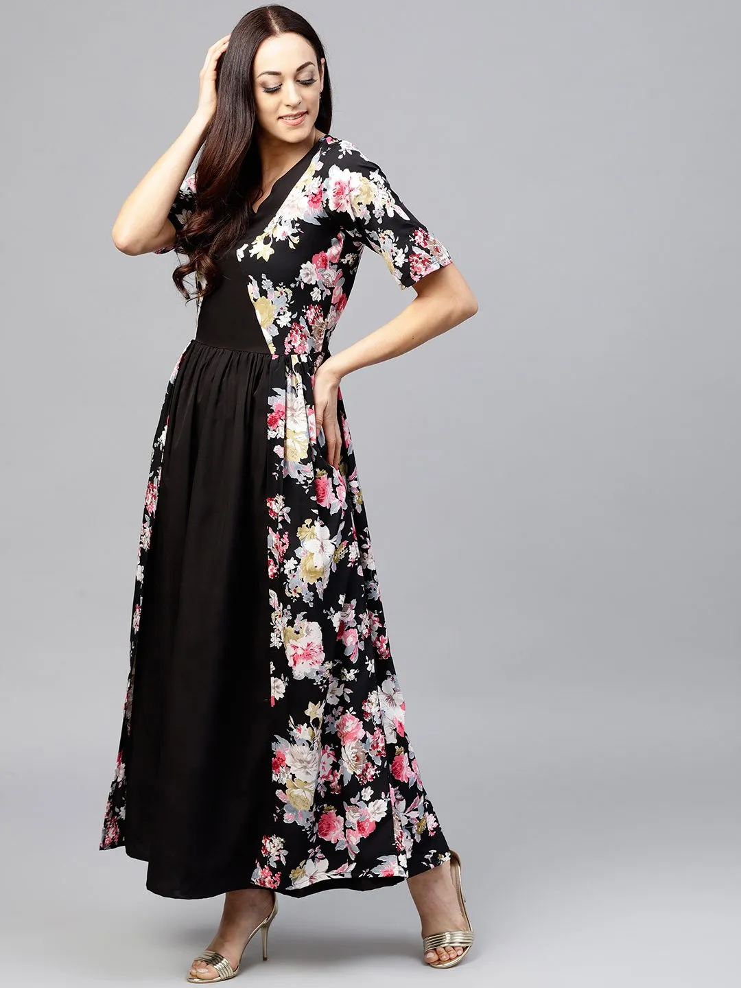 Black Maxi Dress With Round Neck And 3/4 Sleeves