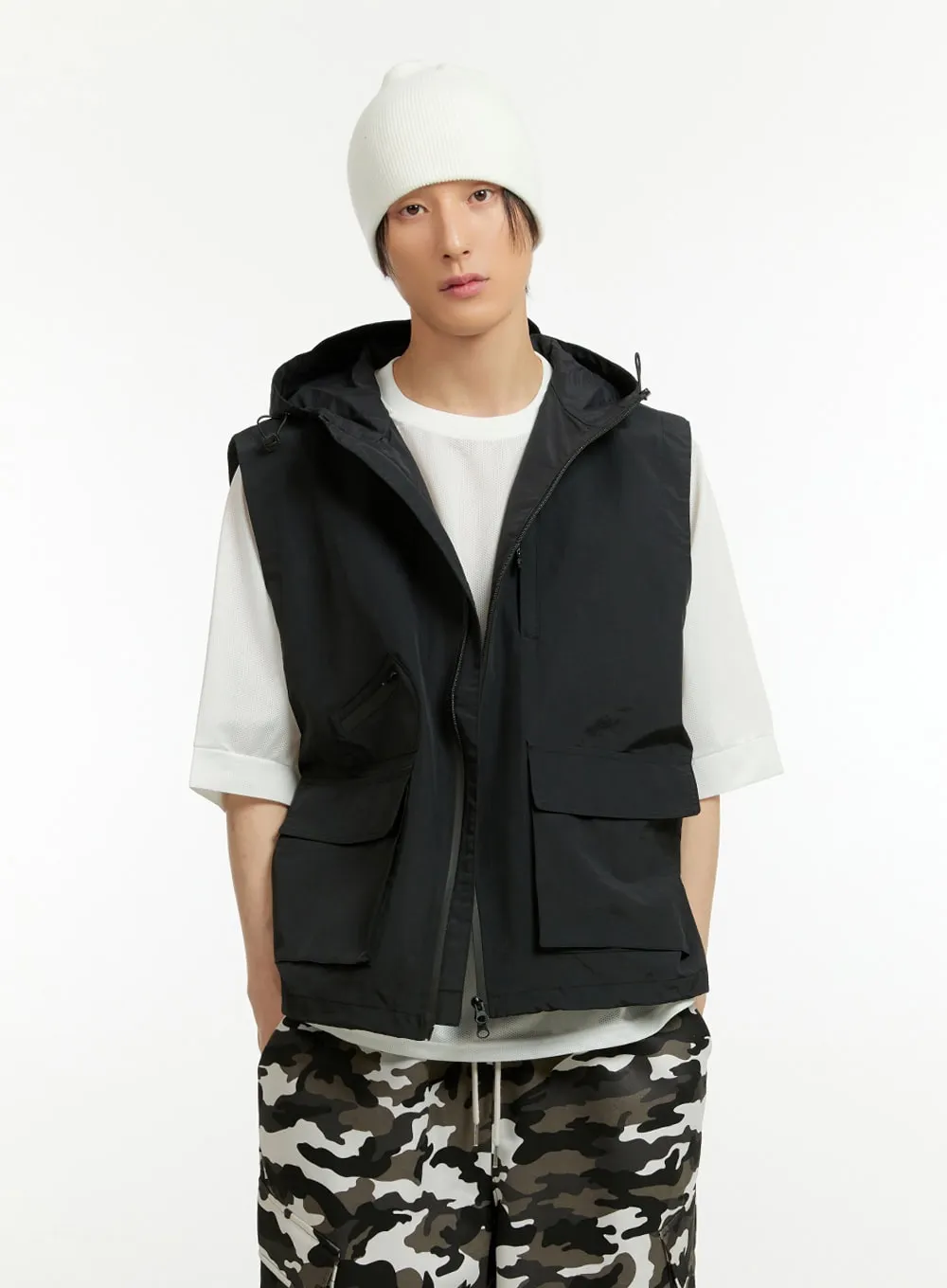 Men's Hooded Nylon Vest IL418