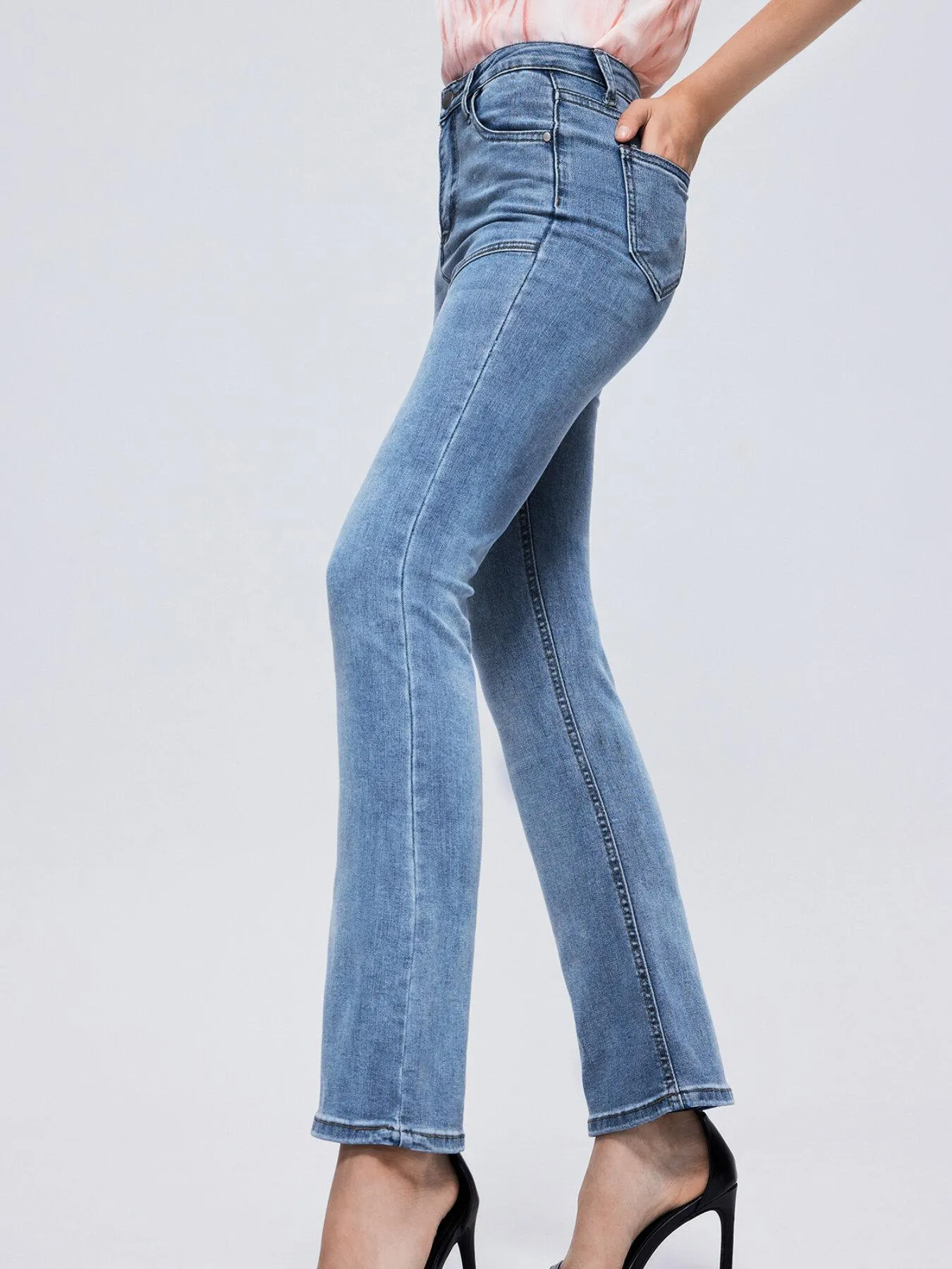 Pocket Button Slim Flare Leg Jeans