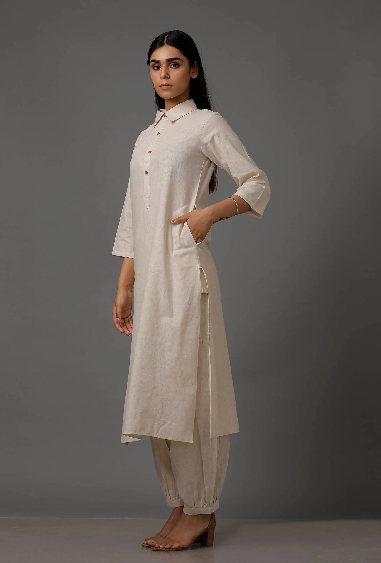 Set of 2: White Pure Woven Cotton Kurta and Pants