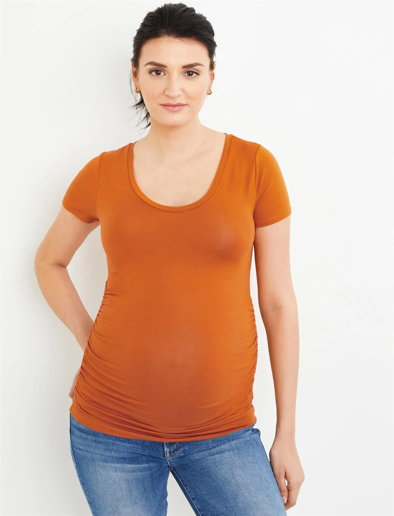 Side Ruched V-Scoop Maternity T Shirt in Rust Orange